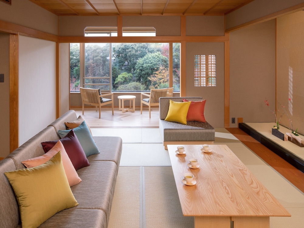 Hoshino Resorts Kai Ito 12/41
