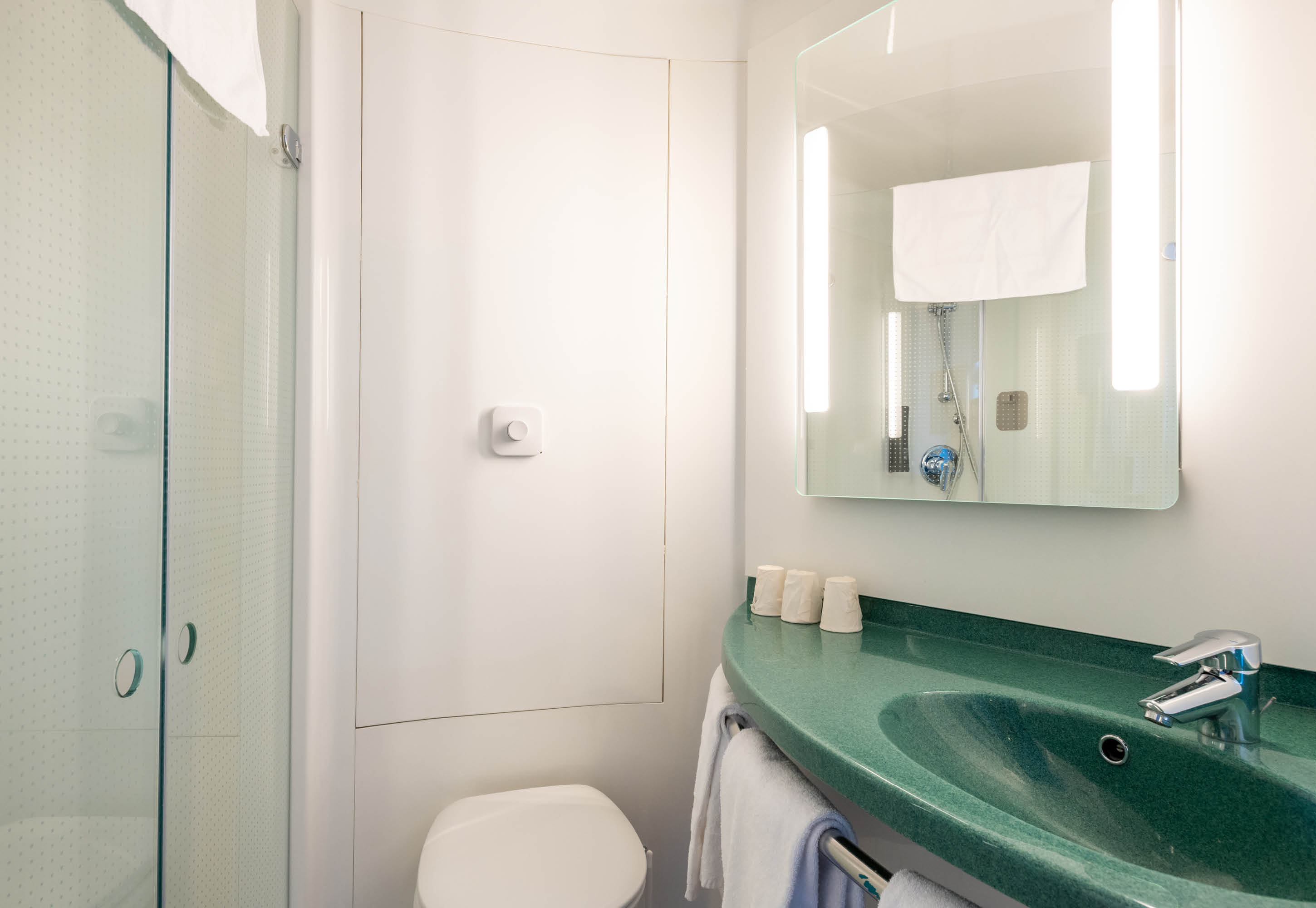 B&B Hotel Calais Terminal City of Europe 3 37/37