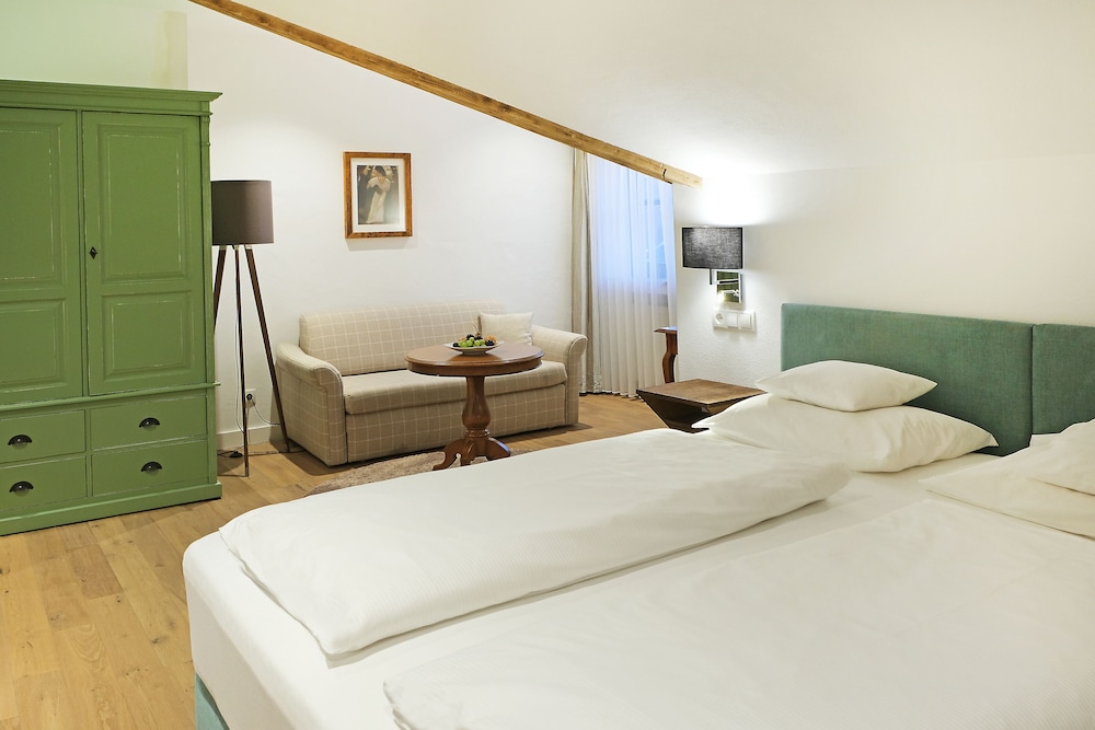 Hotel Bayerischer Hof Kur- & Sporthotel 16/50