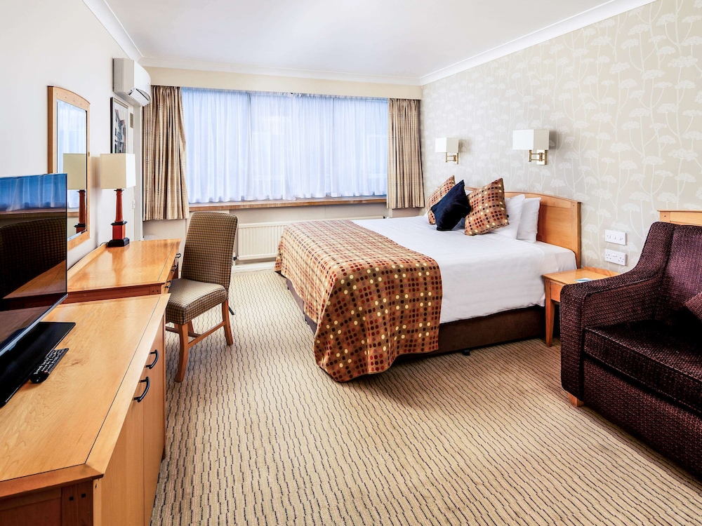 PRIVILEGE, DOUBLE BED