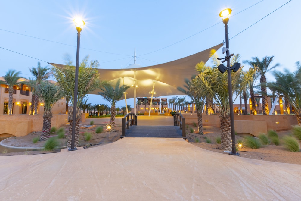 Al Badayer Sharjah Resort 55/67