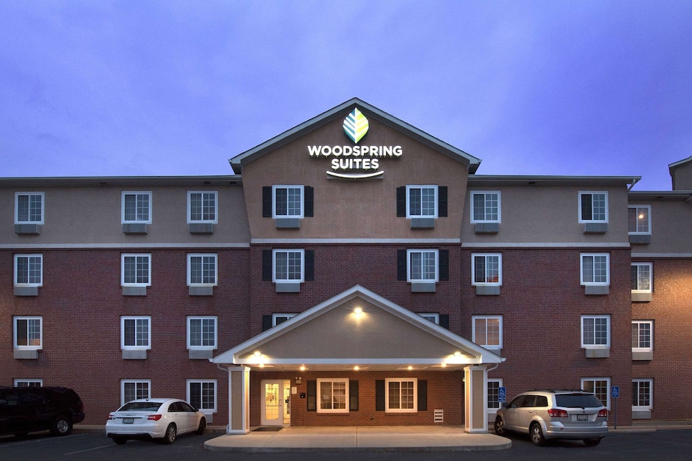 WoodSpring Suites St. Louis Arnold 2/35