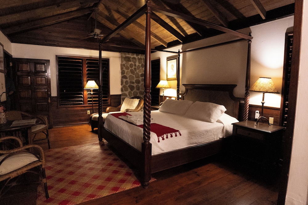 THE LODGE AT PICO BONITO 18/76
