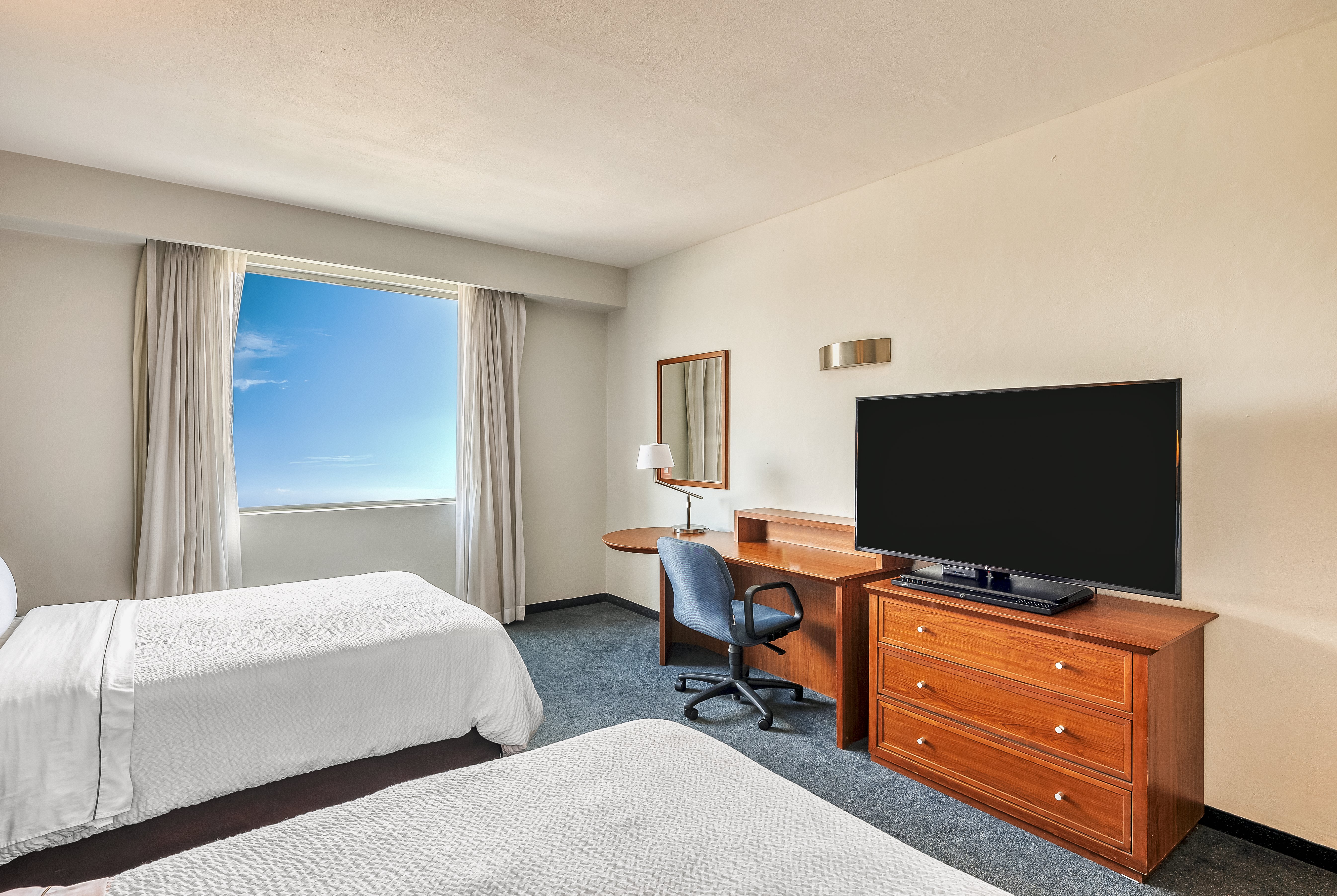 Fiesta Inn Express San Luis Potosi Oriente 14/50