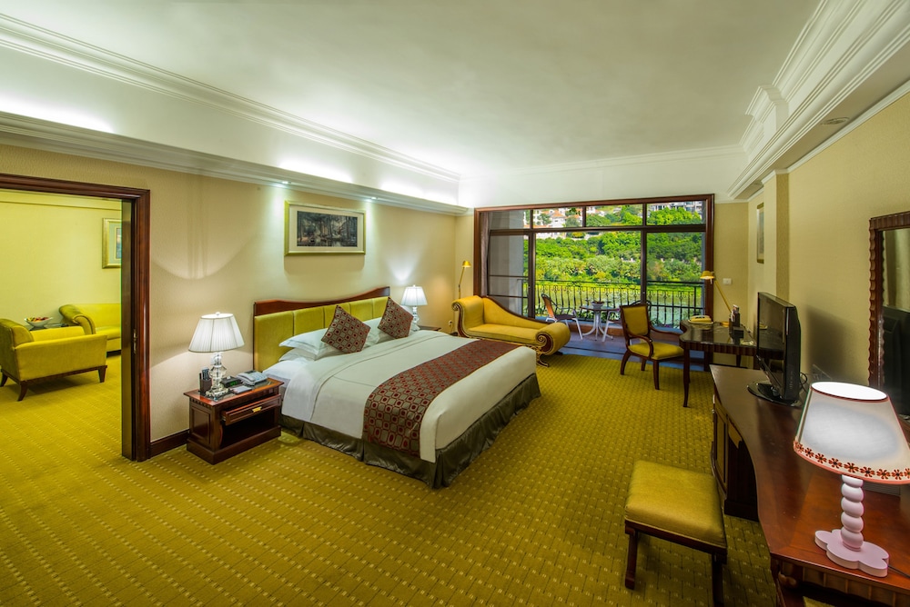 Guangzhou Phoenix City Hotel 8/63