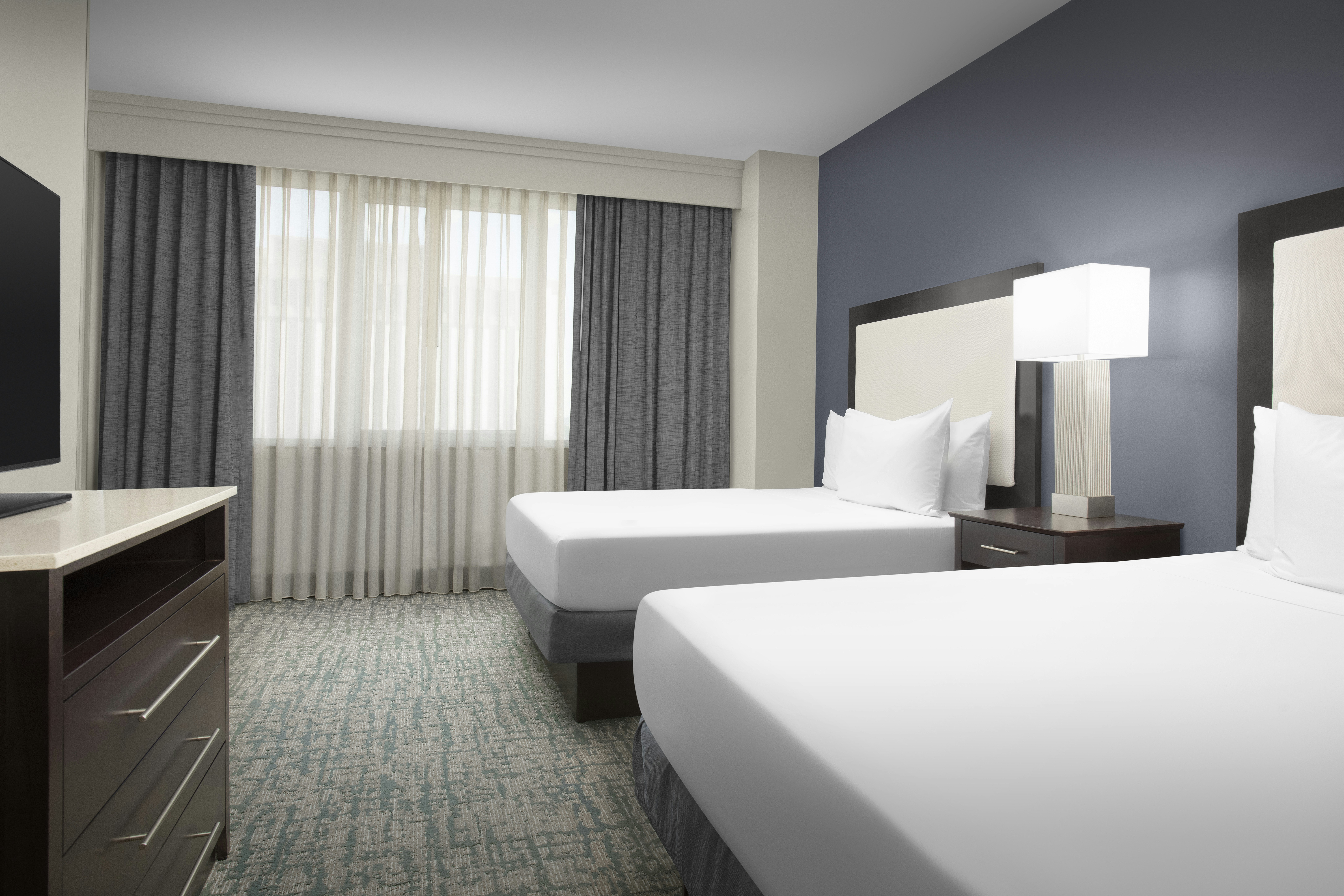 1 BEDROOM, SUITE, 2 QUEEN BEDS