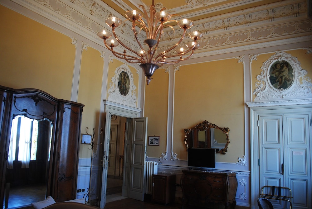 Villa Tina 12/50