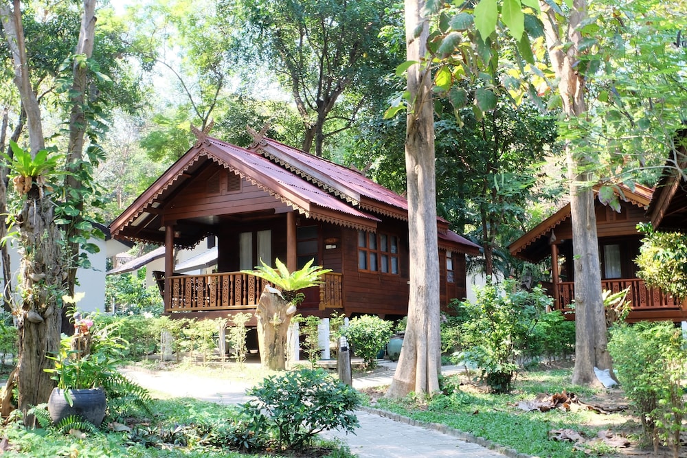 Vongdeuan Resort 6/65