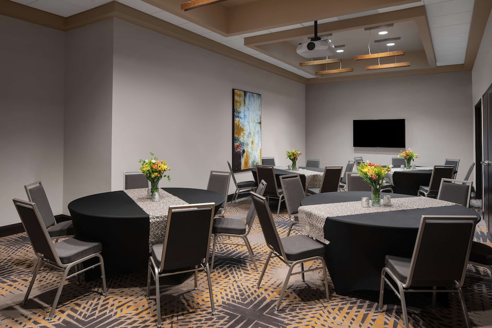 Homewood Suites Springfield Va 27/44