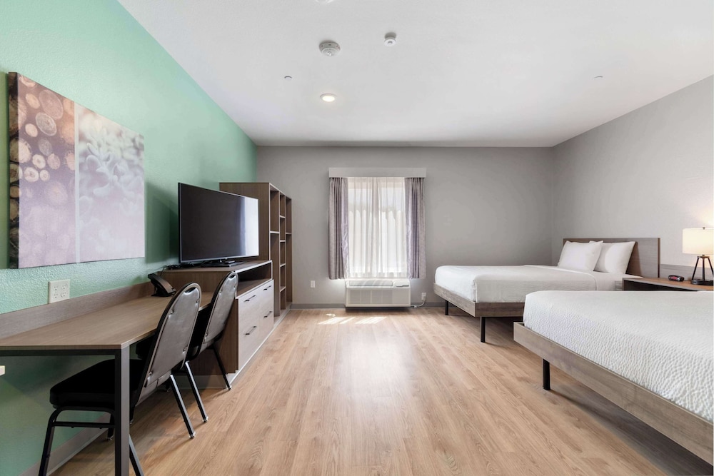 ECHO Suites Extended Stay by Wyndham Dallas Plano/Richardson 35/62