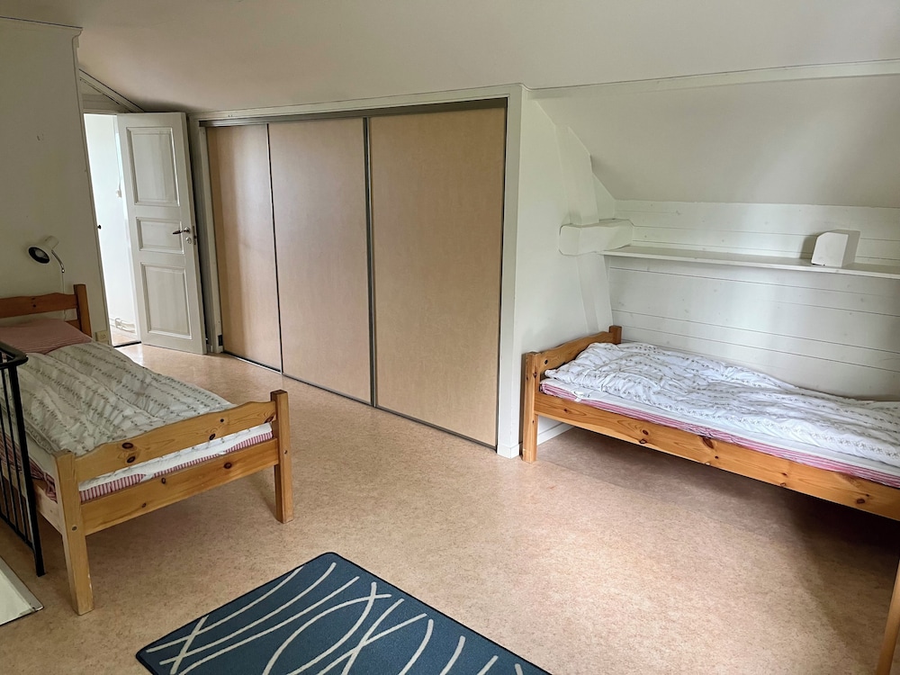 Villa, 1 Queen and 3 Single Beds, Sofa
