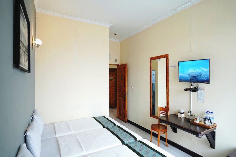 Saung Balibu Hotel 34/68