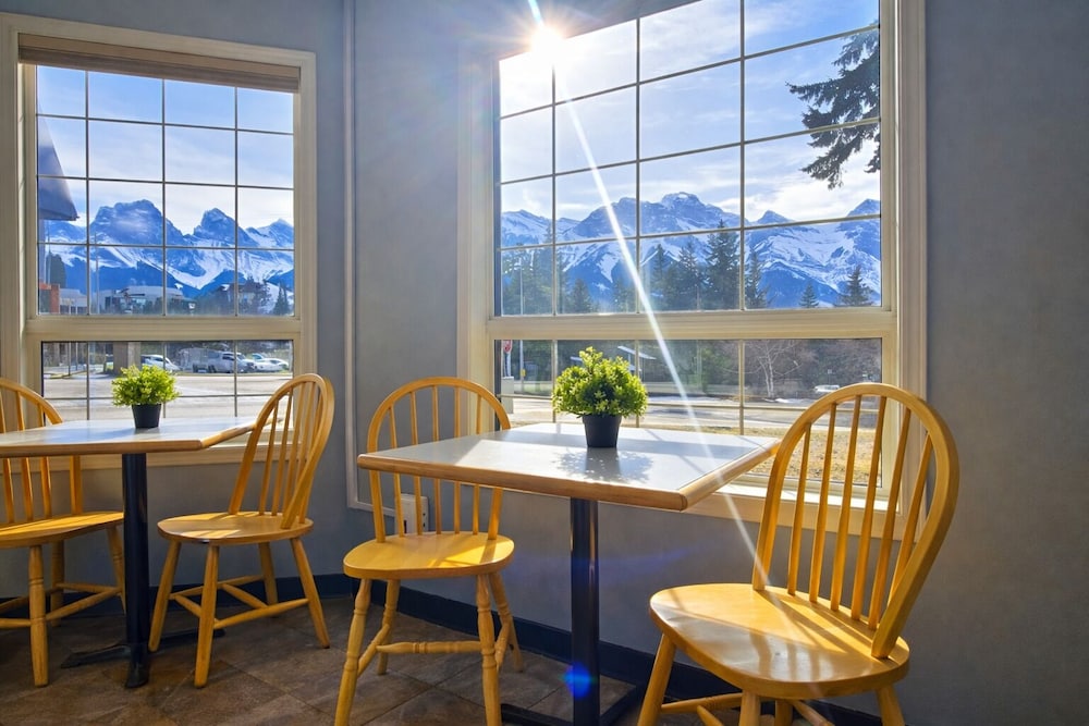 Mountain View Inn 51/62
