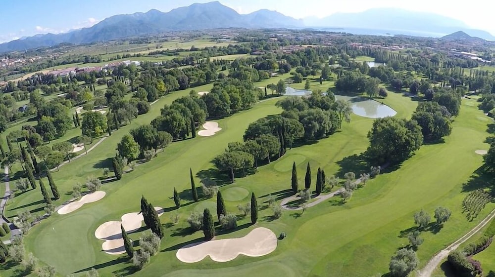 AHG Golf Hotel Porta del Sole 79/85