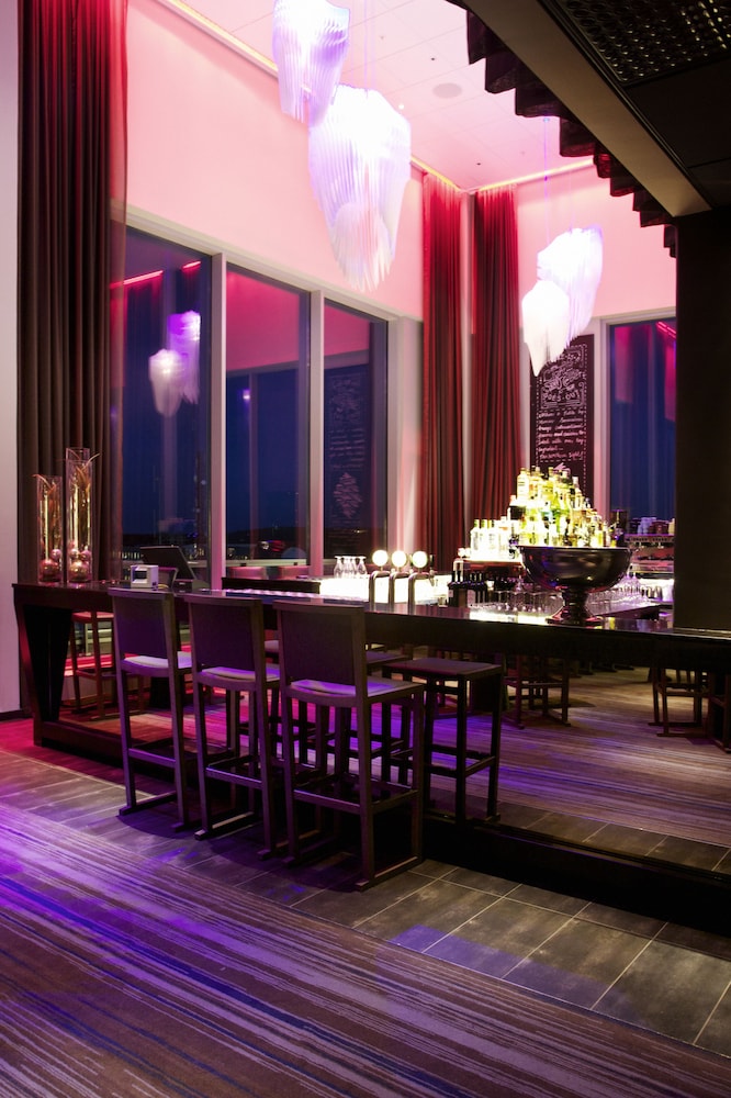 Clarion Hotel Sense 39/48
