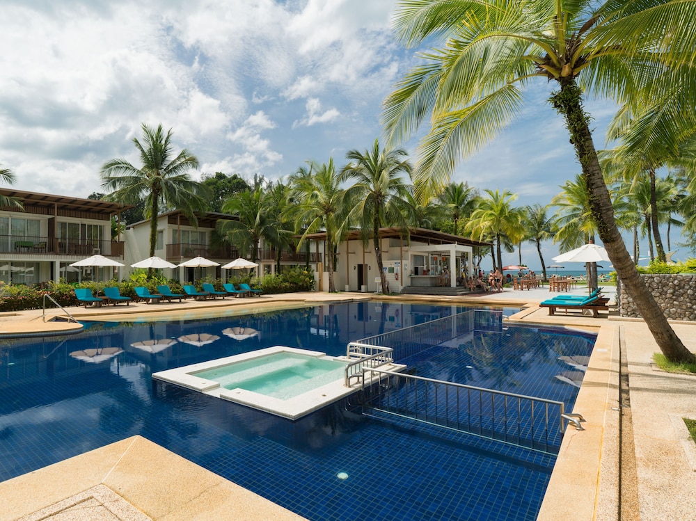 Briza Beach Resort 48/71