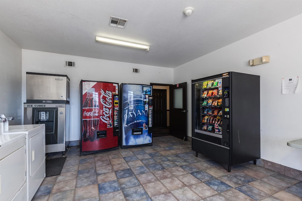 Studio6 Port Arthur, TX - SE 32/47