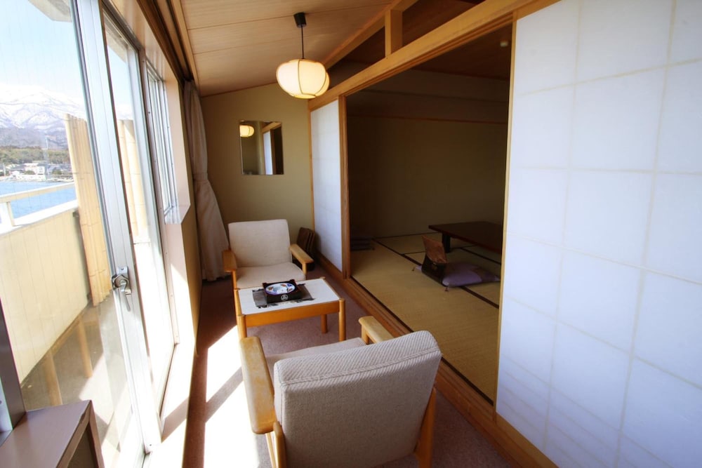 Sadokamoko Onsen Kohanno Yado Yoshidaya 43/44