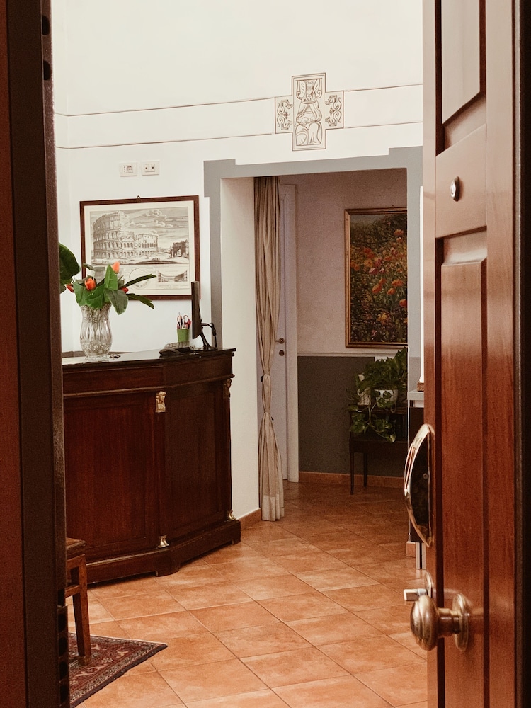 Residenza Sciarra 5/66