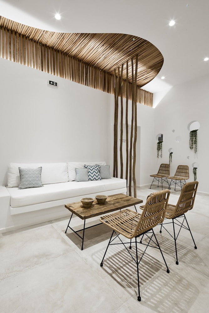 Arco Solium Suites 33/48