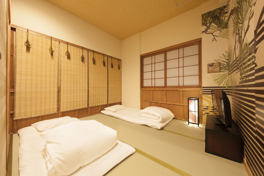 Ueno Station Hostel Oriental 1 12/50