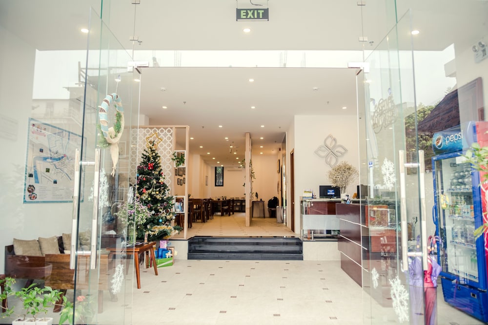 Gardenia Hue Hotel 9/64