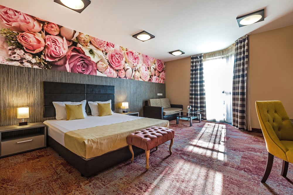 Plaza Hotel Plovdiv 46/68