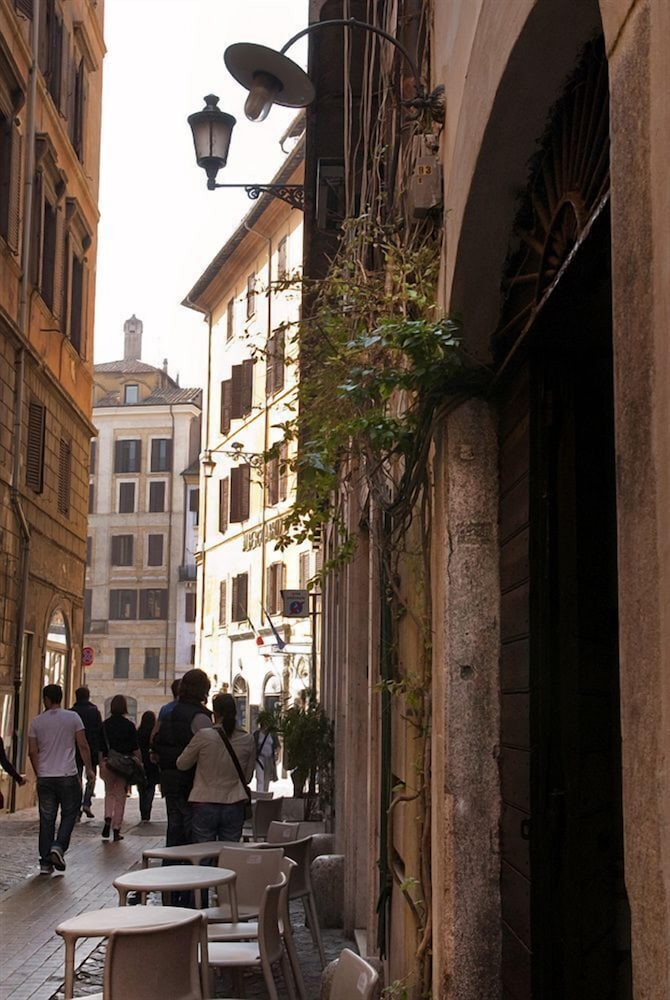 Pantheon Relais 37/41
