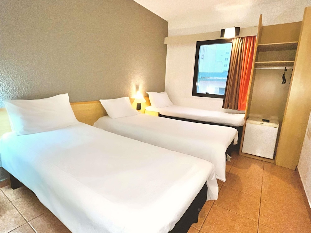 Ibis Santos Gonzaga 24/75
