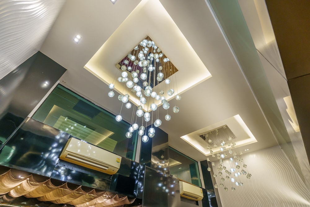 De Lux Bangkok Hotel 13/52