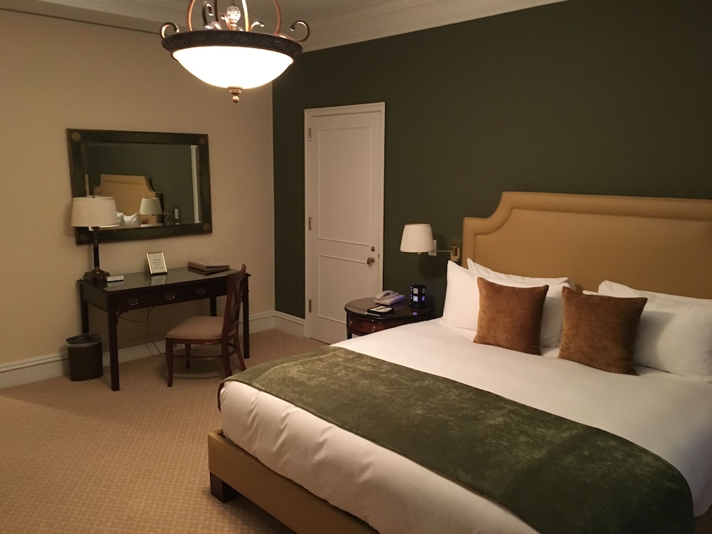 Sherry Netherland Hotel 30/72