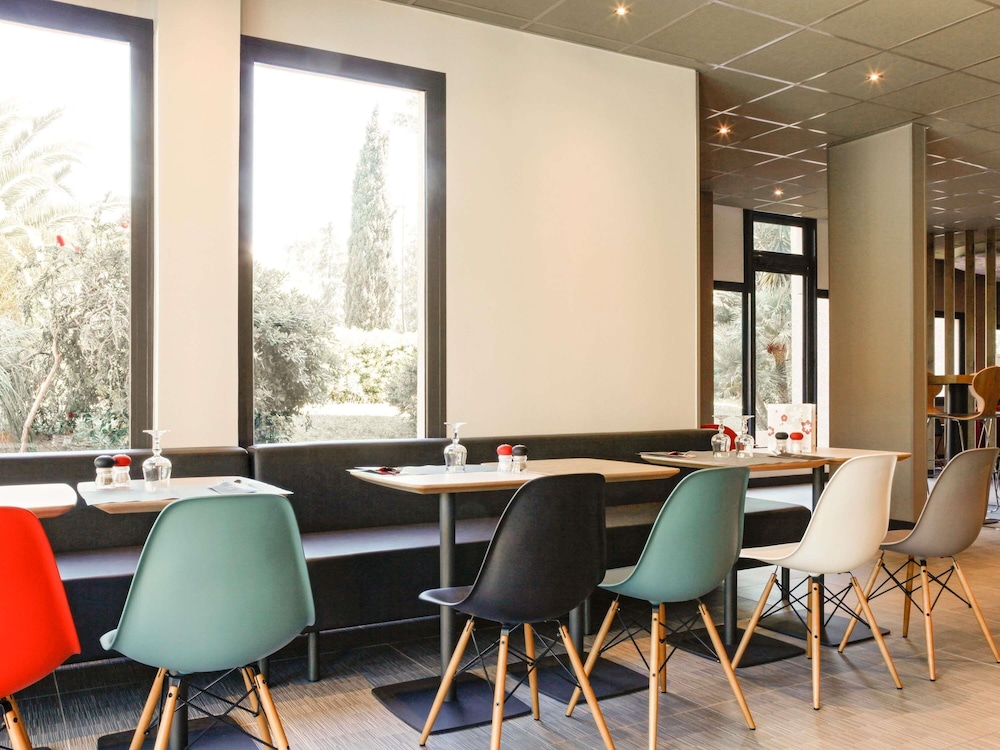 Ibis Hyeres Centre 31/50