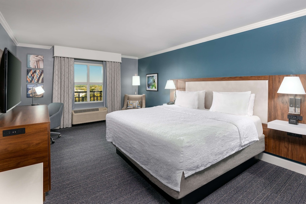Standard, King Bed
