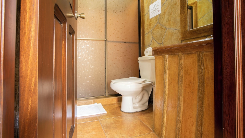 Hotel Las Orquideas 50/50