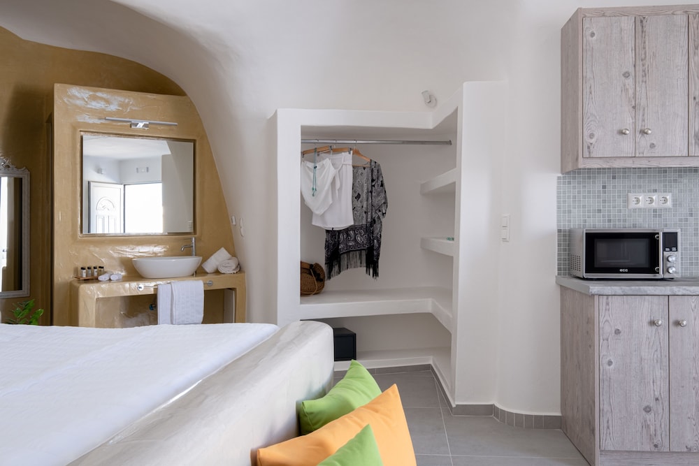 Santoterra Antigua Luxury Suites 10/50