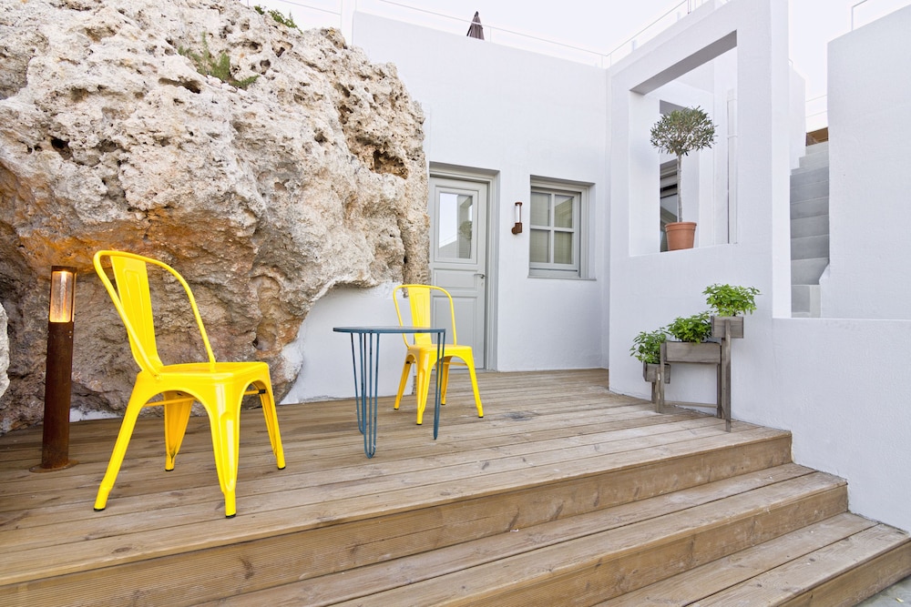 Lindos Comfy Suites 50/58
