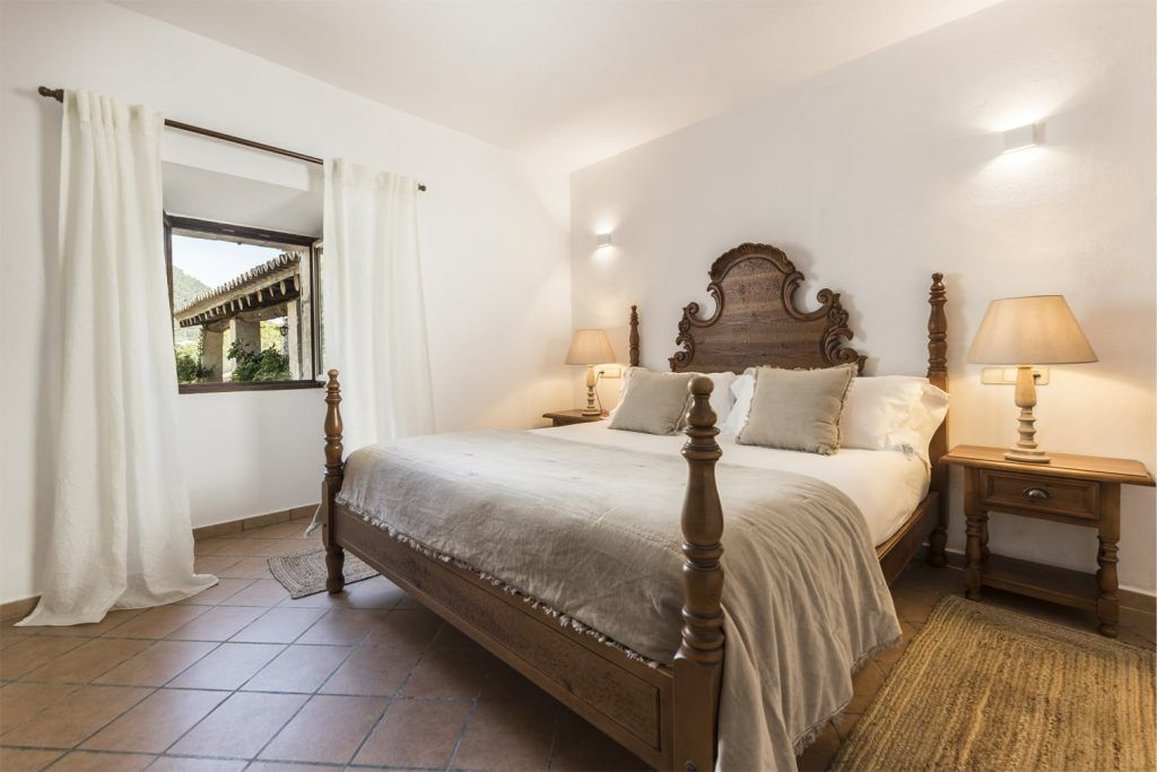 Finca Hotel Can Beneit 4/23