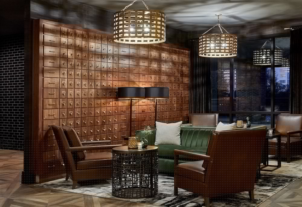 Cumberland House Knoxville, Tapestry Collection by Hilton 64/79