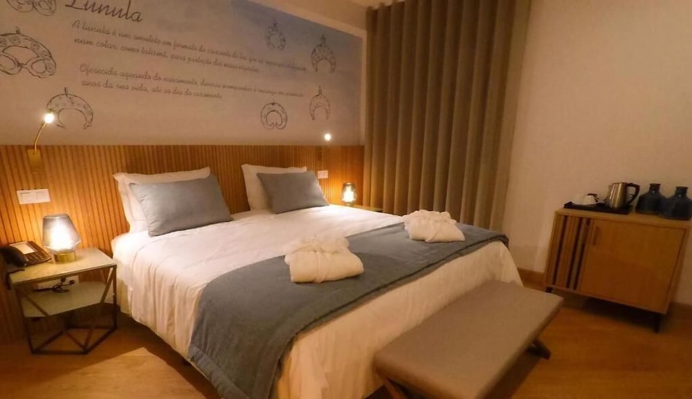 Castelo Hotel 23/64