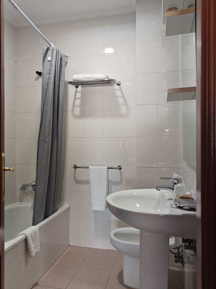 Real Ferrol Hotel 44/49
