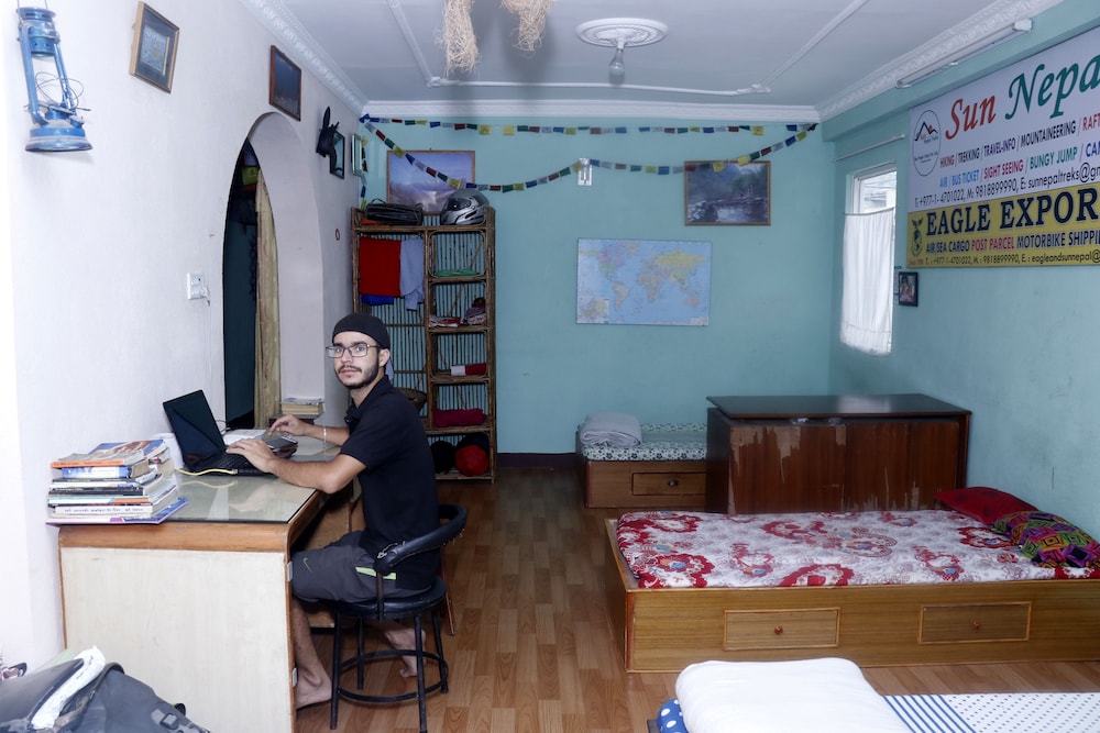 Sara's Backpackers Hotel 54/74