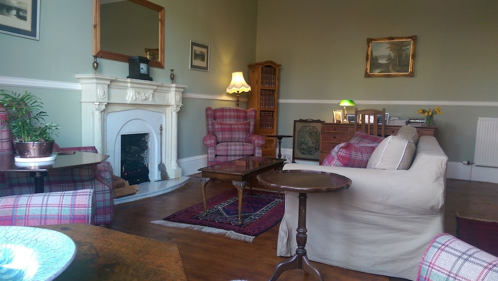 Lochinver Guest House 36/57