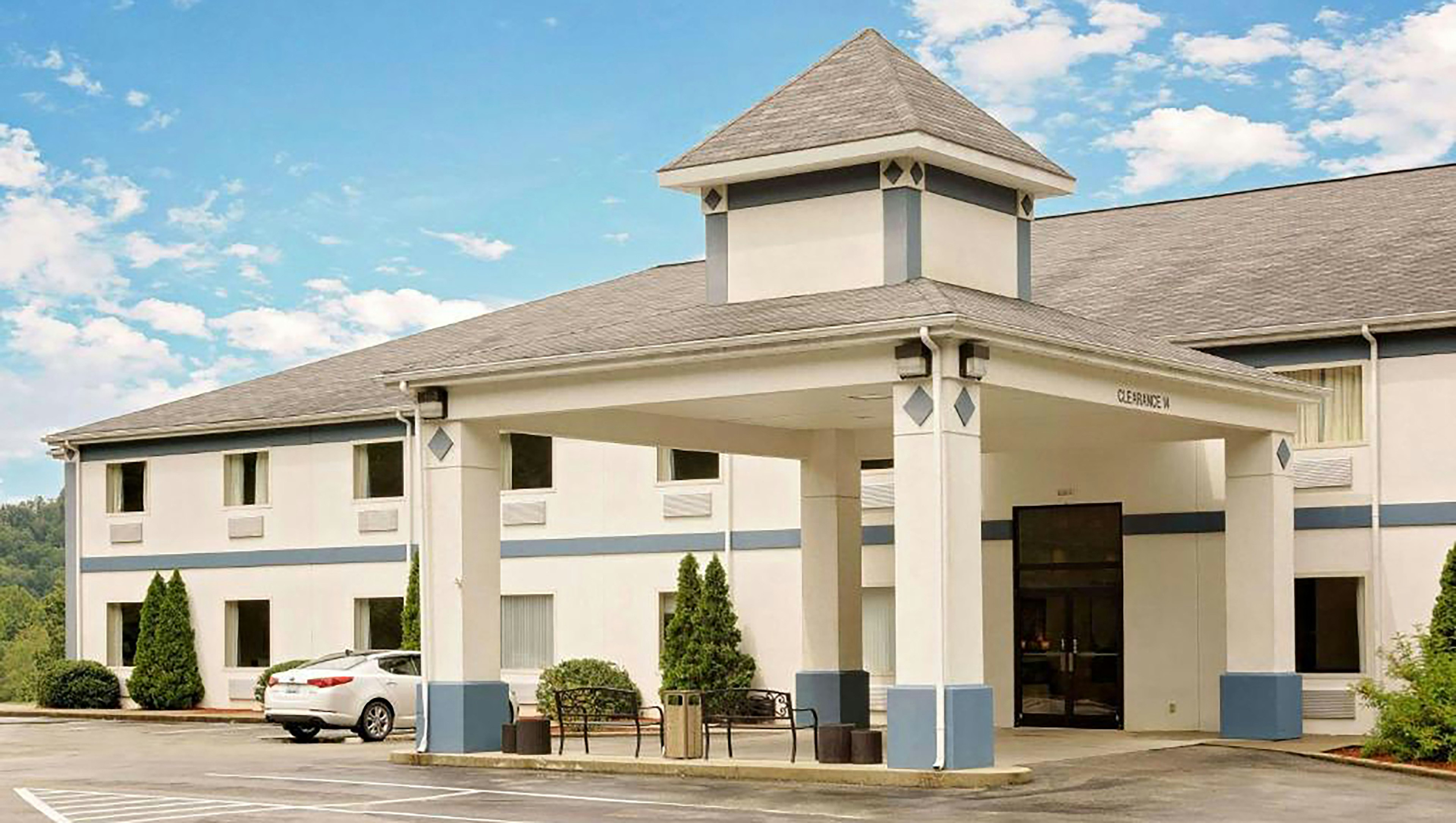 Magnuson Hotel West Liberty 3/20