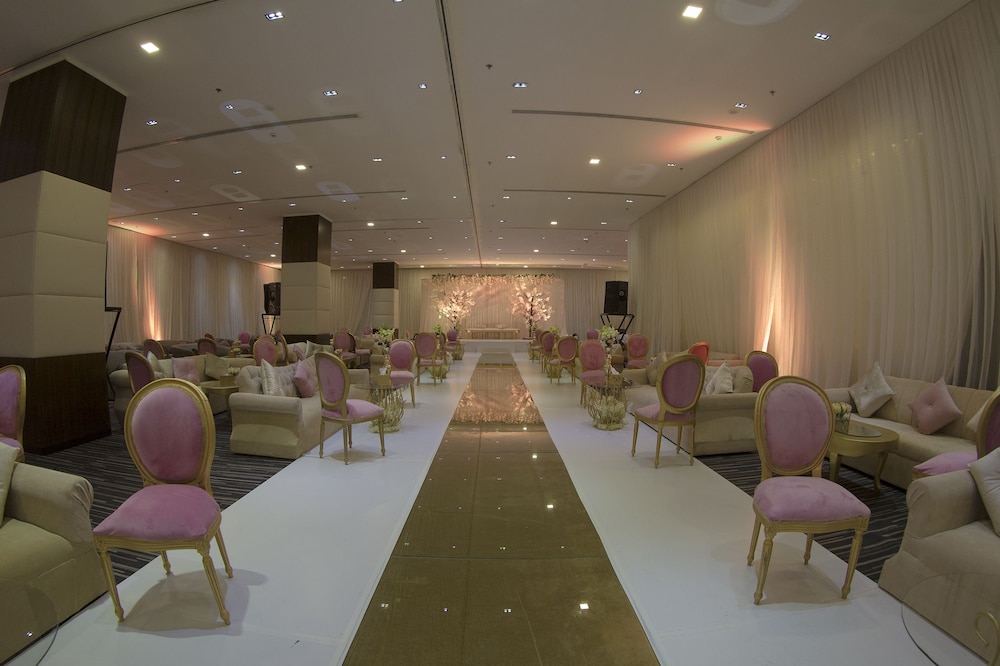 فندق التنفيذيين(Executives Hotel - KAFD) 56/57