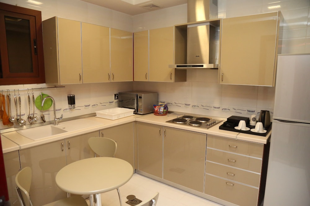 أجنحة برام(Bram Suites) 23/25
