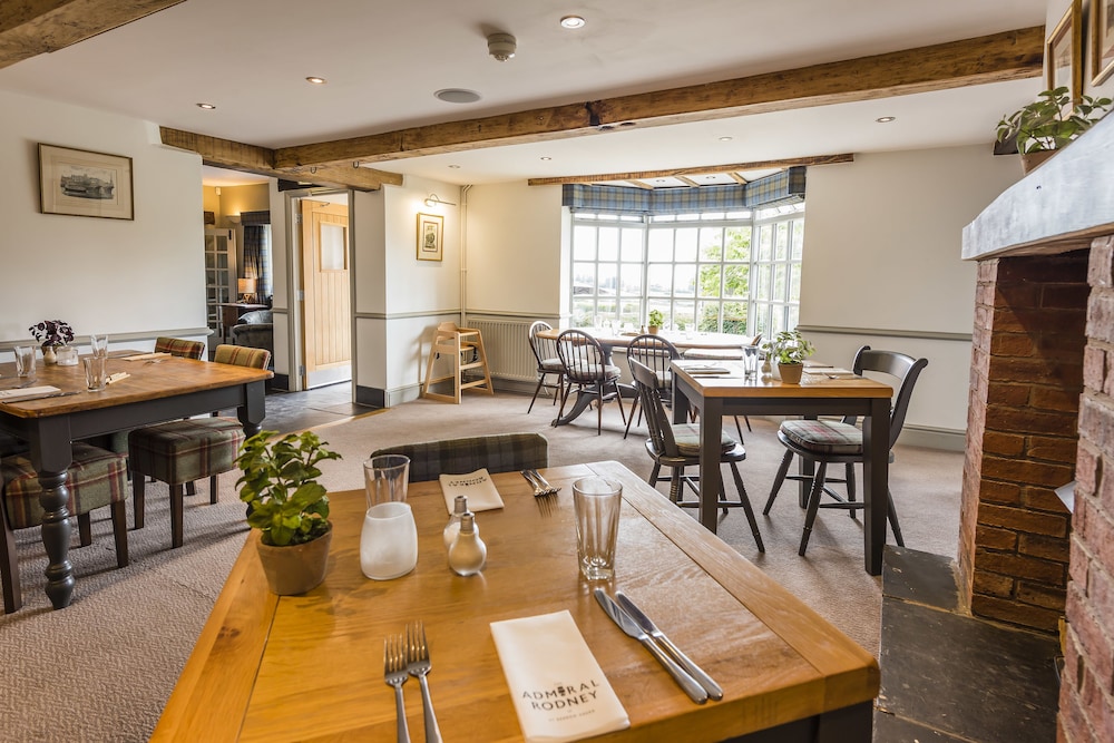 The Admiral Rodney 27/43