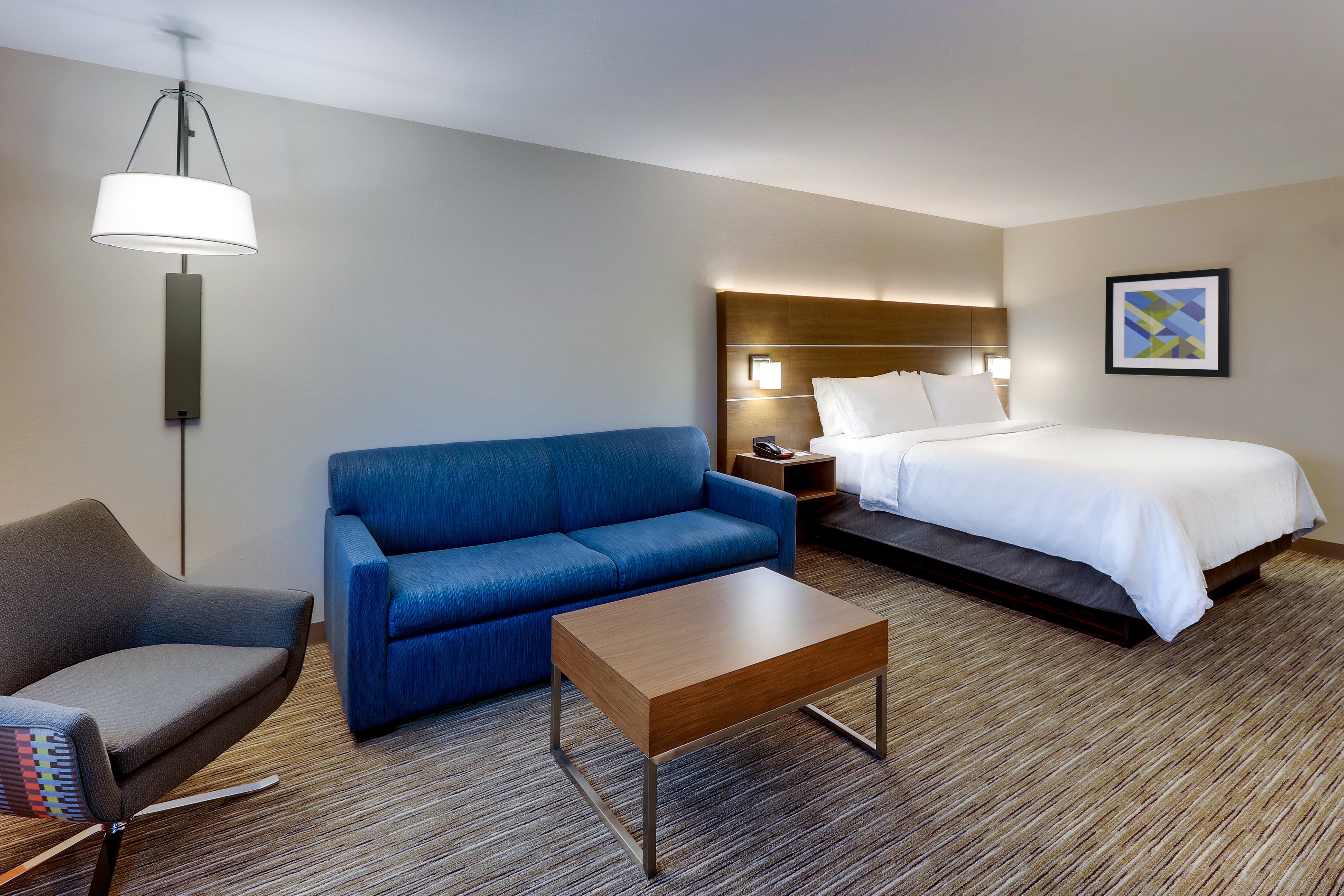 Holiday Inn Express Suites Middletown Goshen 51/71