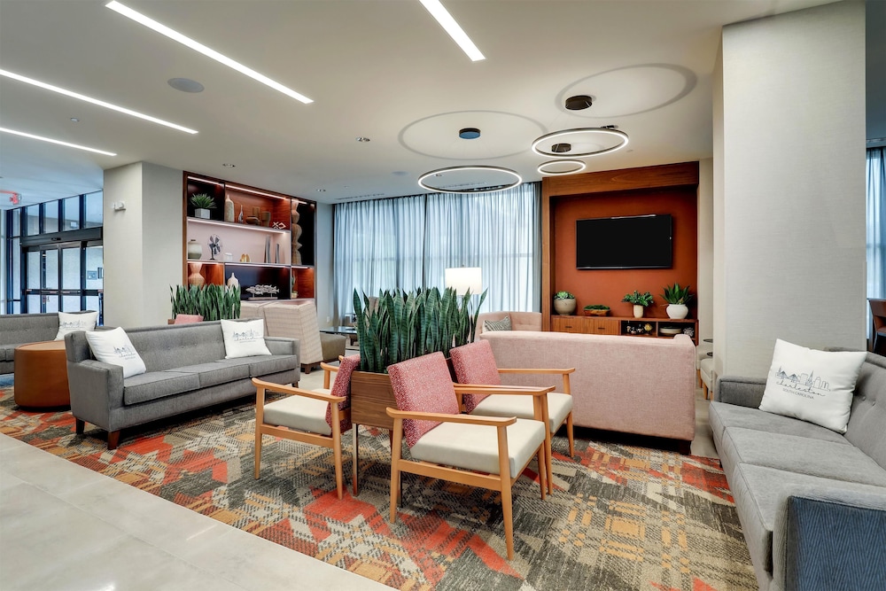 Drury Plaza Hotel North Charleston 34/55