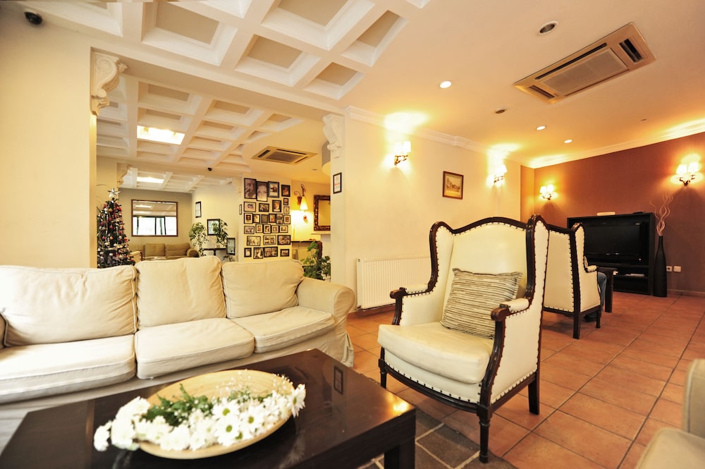 Üstün Otel Alsancak 39/48
