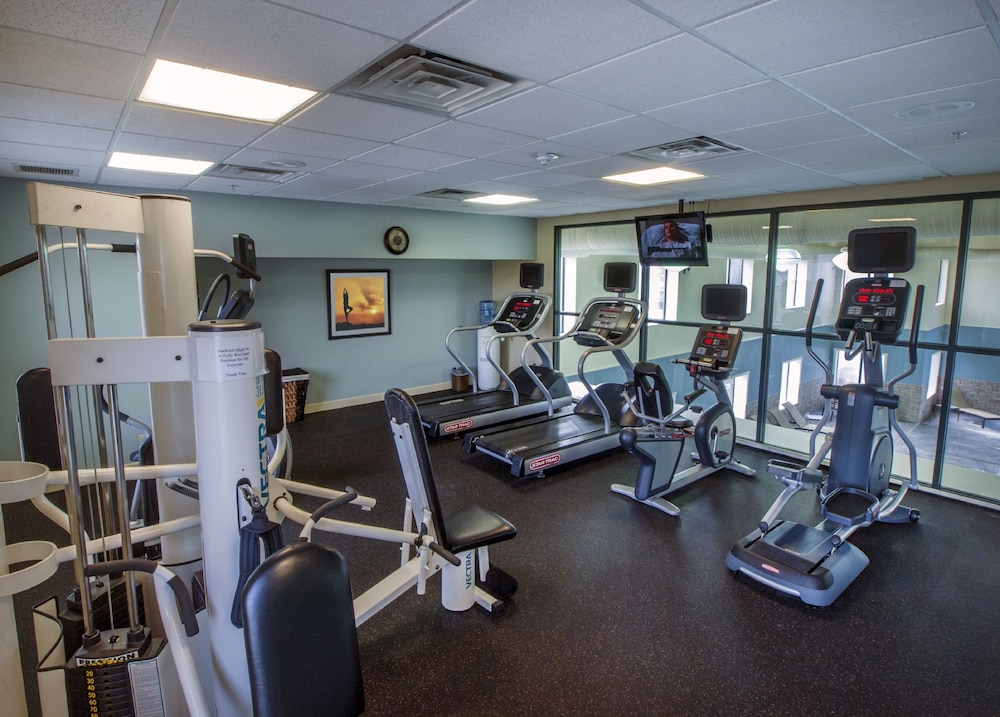 Holiday Inn Express Hotel Suites Buffalo Airport 32/58